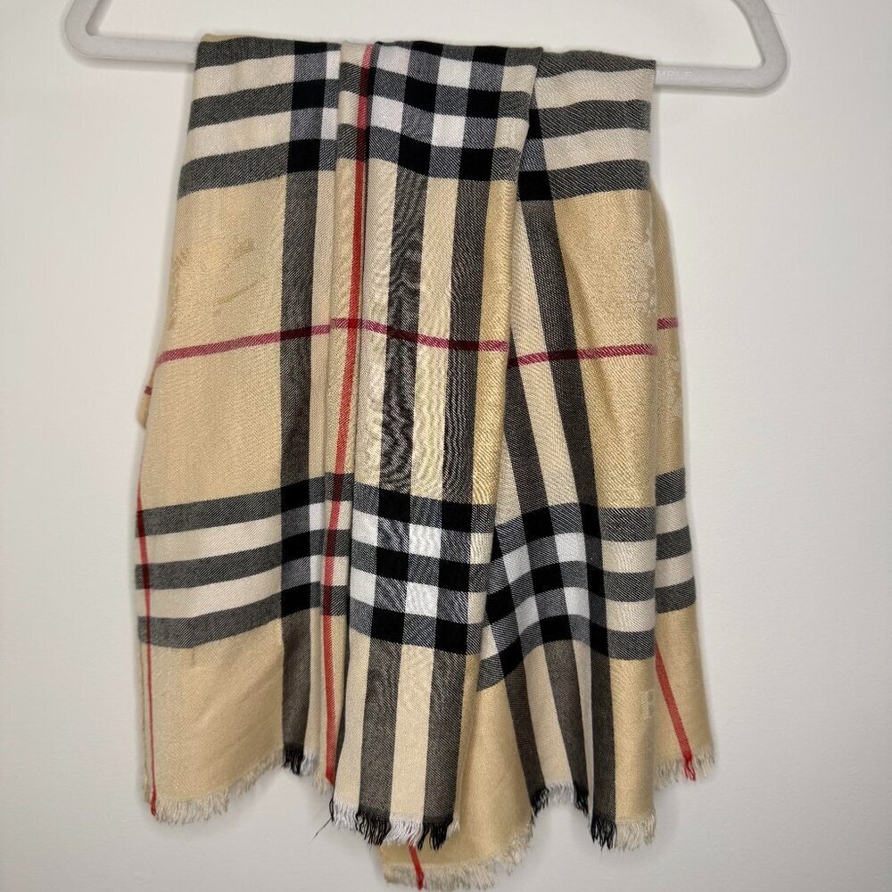 Burberry The Classic Check 100% Cashmere Fringe Scarf Luxury Preppy Designer - Picture 2 of 6